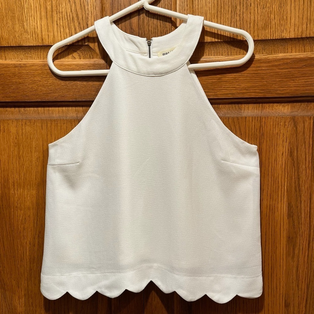 Monteau Cream Textured Scalloped Hem Tank Top - Size Medium